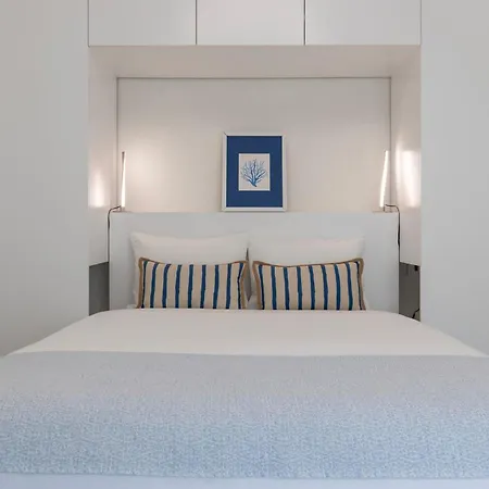 Bright 2bdr Duplex With Balcony By Lovelystay Apartamento